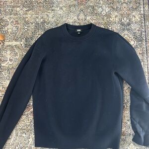 Uniqlo Crew Neck
